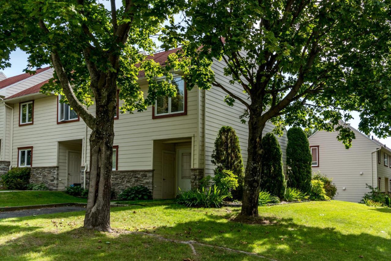 Initial - Sylvestre - Mont-Sainte-Anne Beaupré Exterior foto